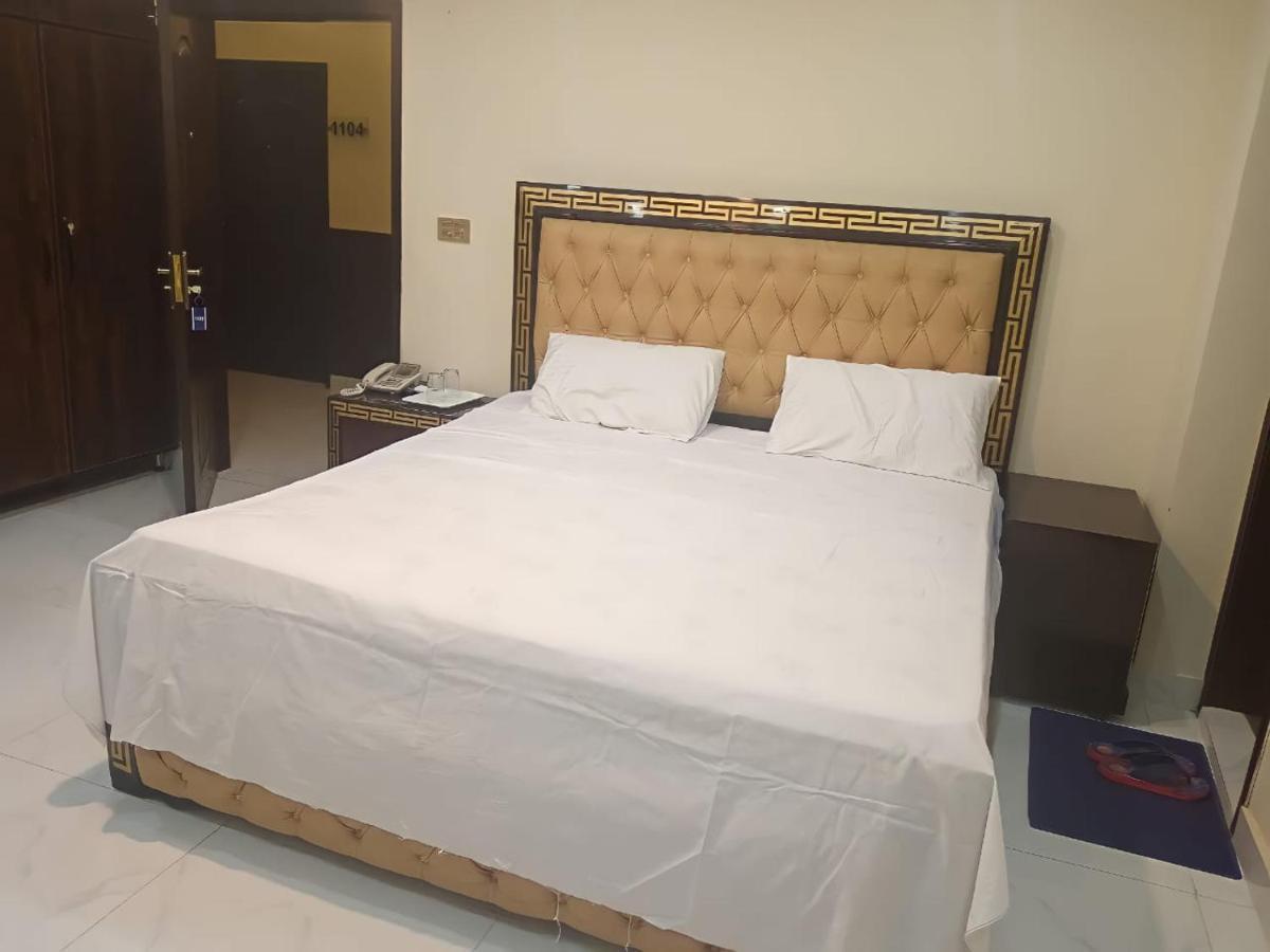 Hotel White Pearl Lahor Kültér fotó