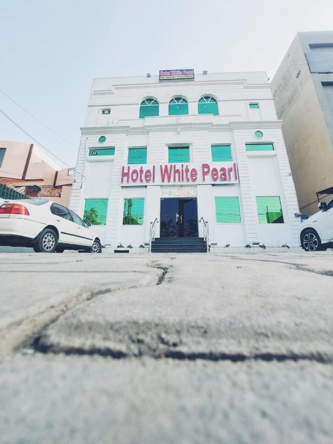Hotel White Pearl Lahor Kültér fotó